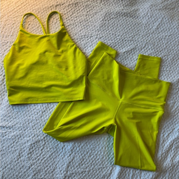 Old Navy Neon Yellow Active Powersoft Activewear Legging & Sports Bra Set - Picture 9 of 10